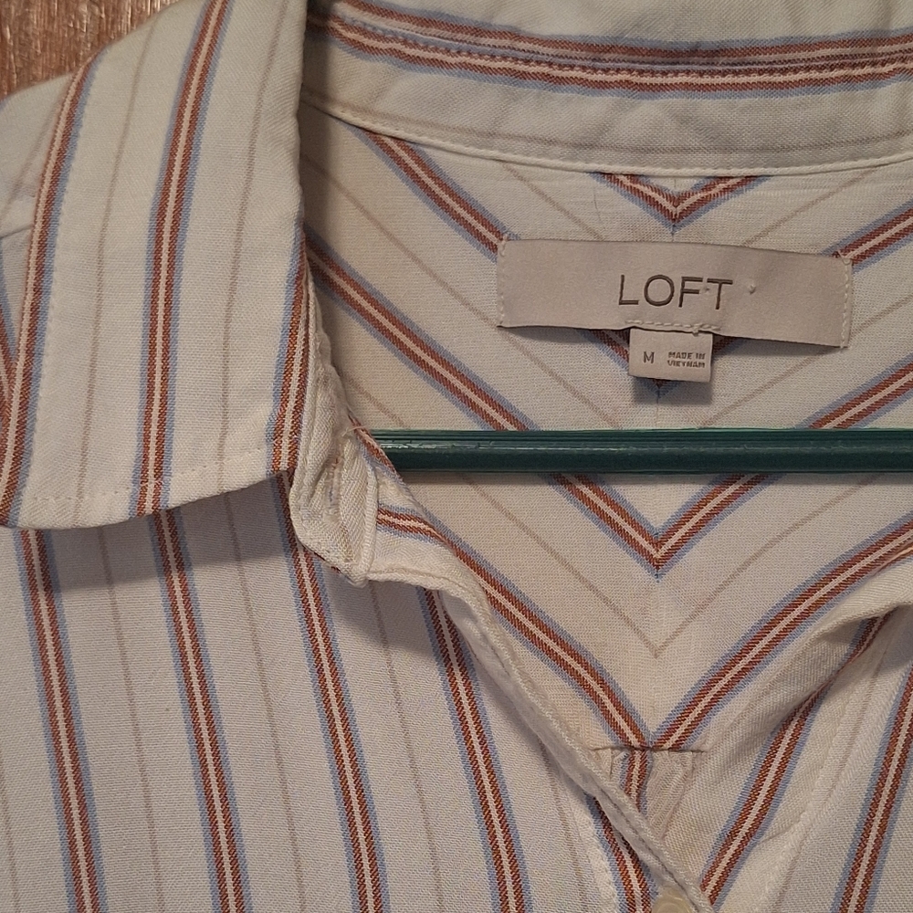 LOFT Women's Button Up
